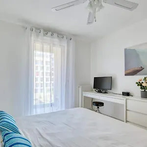 Le Fonction, Meublé 4 étoiles, Avec Parking Boxé Appartement
