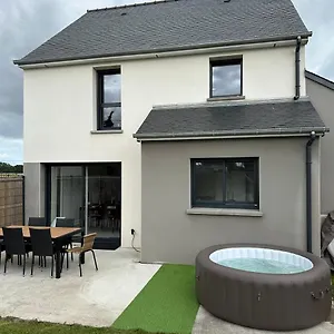 Maison Avec Jacuzzi 1-8 Pers A 10 Mn De St Malo Hébergement de vacances Saint-Méloir-des-Ondes